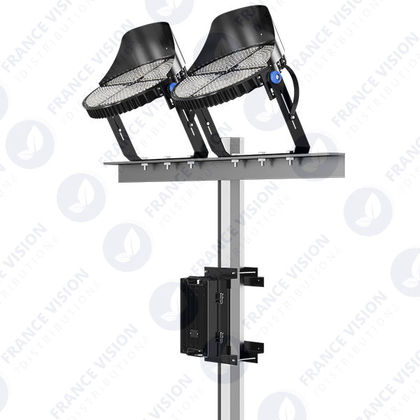 LOT UNIQUE DÉSTOCKAGE - Pack de 8x Projecteurs de stade filaire - Série ROUND V2 - 500 Watts -  95 000 Lumens - 190 Lumens/Watt - Angle 60° - IP66 - 59 x 51 x 26 cm - 6000k - Dimmable - Transformateur SOSEN - Garantie 5 ans