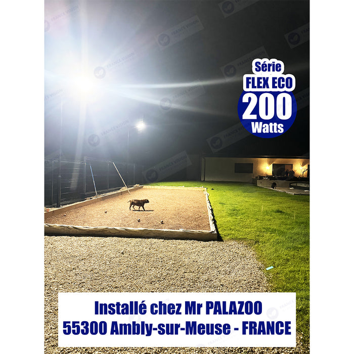 Lampe de rue filaire - Série FLEX ECO - 100 Watts - 12 000 Lumens - 120 Lumens/Watt - Angle 120 x 60° - IP66 - IK08 - 573 x 190 x 70mm - Tube d'insertion 50mm - 3000k