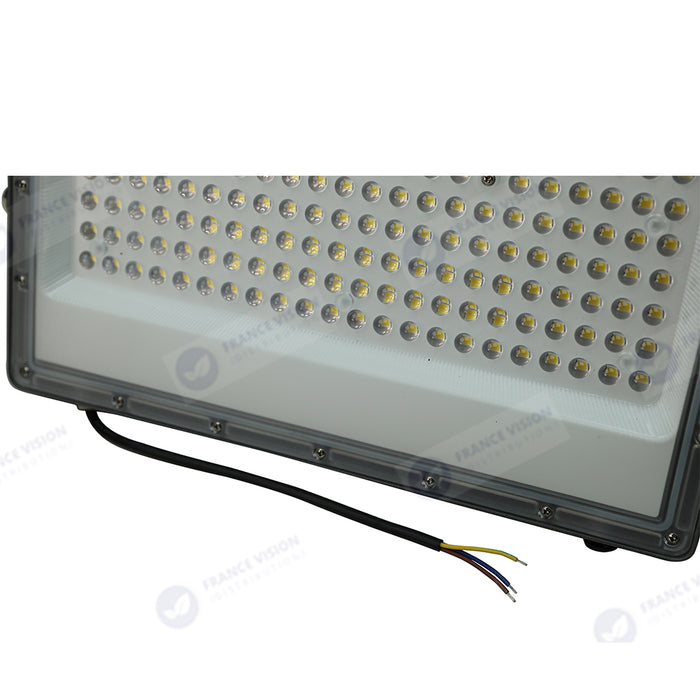 Lot de 20x Projecteurs LED filaires - Série PERLE V2 - 100 Watts - 12 000 Lumens - 120 Lumens/Watt - Angle 90° - IP65 - 6000K - 290 x 230 x 25 mm