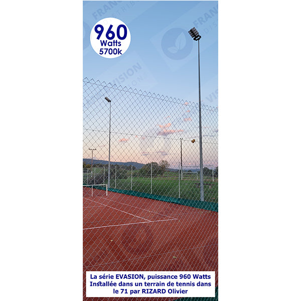 Lot de 4x Projecteurs hautes puissances LED de stade - Série Évasion - 600 Watts - 96 000 Lumens - 160 Lumens/Watt - 649 x 375 x 132 mm - Angle 20° / 40° / 60° / 90° / 140*100° / 120° au choix - IP65 - Garantie 5 ans